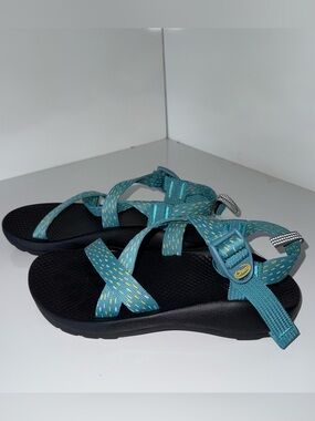 Chaco Blue Sandals Kids size 5 (women’s 7 ish)